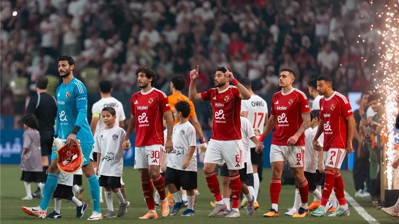 عادل عبدالرحمن: الزمالك أنفق أضعاف الأهلي في الميركاتو الصيفي دون تحقيق استفادة مالية