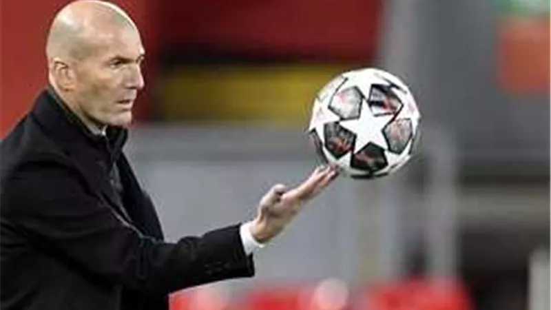 رومانو: زيدان يستعد لتوقيع عقود قيادة منتخب فرنسا عقب نهاية كأس العالم 2026