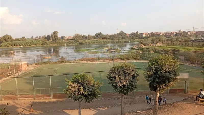 أبناء قرية شبرا اليمن يواجهون 