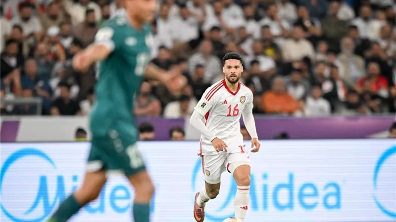 العراق تفوز على الإمارات 2-1 وتصعد إلى الملحق العالمي المؤهل لكأس العالم 2026