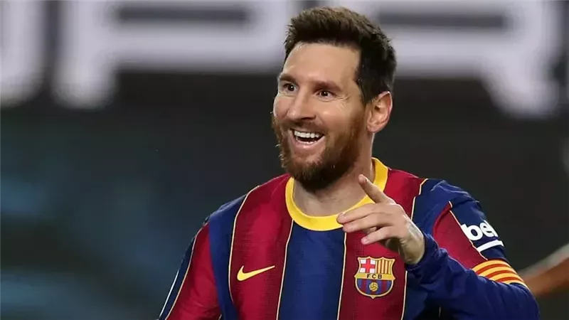 ميسي: تمنيت قضاء مسيرتي كلها مع برشلونة.. وسأعود يومًا ما