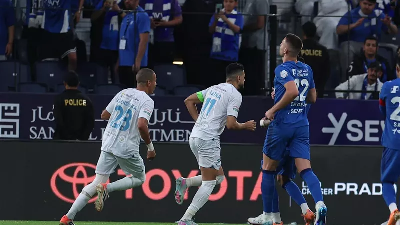 أهداف مباراة الهلال والفتح في الدوري السعودي (فيديو)