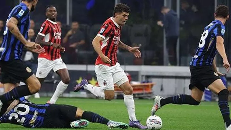 التشكيل الرسمي لديربي الغضب بين إنتر وميلان في الدوري الإيطالي