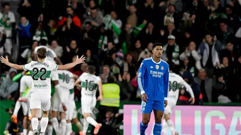 مدرب إلتشي يهاجم الحكام بعد التعادل مع ريال مدريد: تعرضنا للسرقة