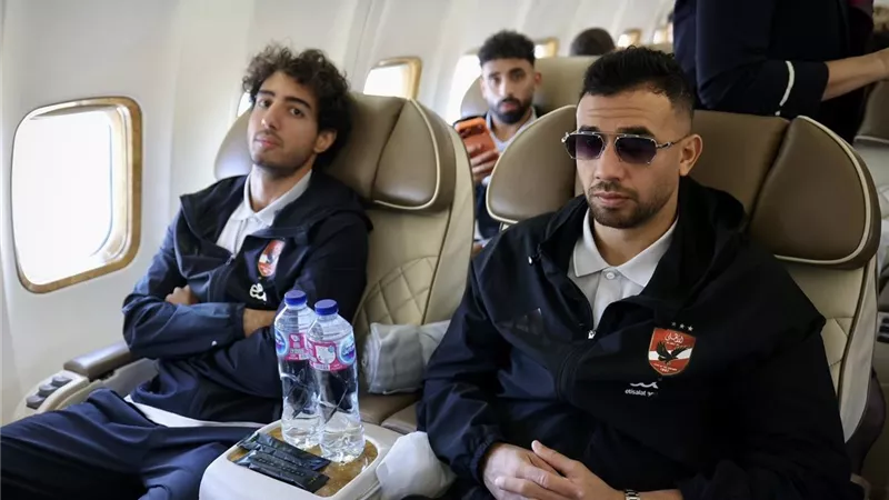 برفقة سيد عبد الحفيظ.. بعثة الأهلي تطير إلي المغرب استعدادا لمباراة الجيش الملكي 