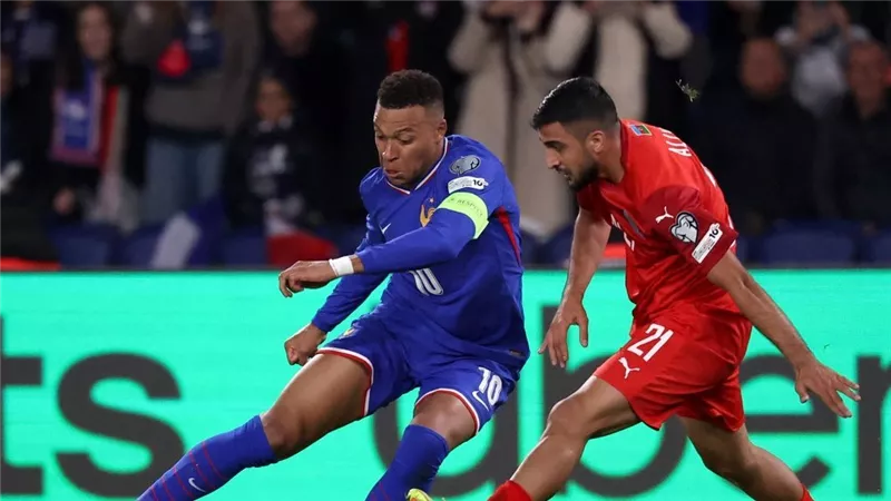 مبابي بديلا.. ديشامب يعلن تشكيل فرنسا لمواجهة كولومبيا وديا