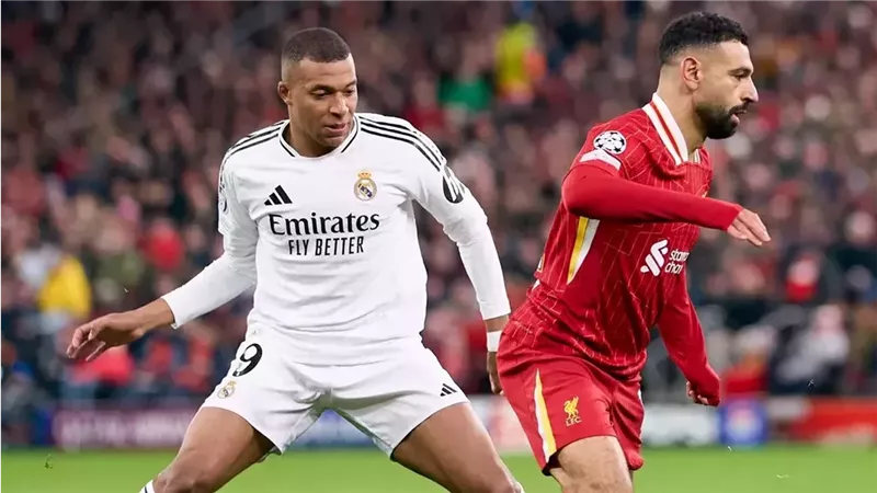 رغم الهاتريك التاريخي.. مبابي يفشل في انتزاع عرش محمد صلاح الأوروبي