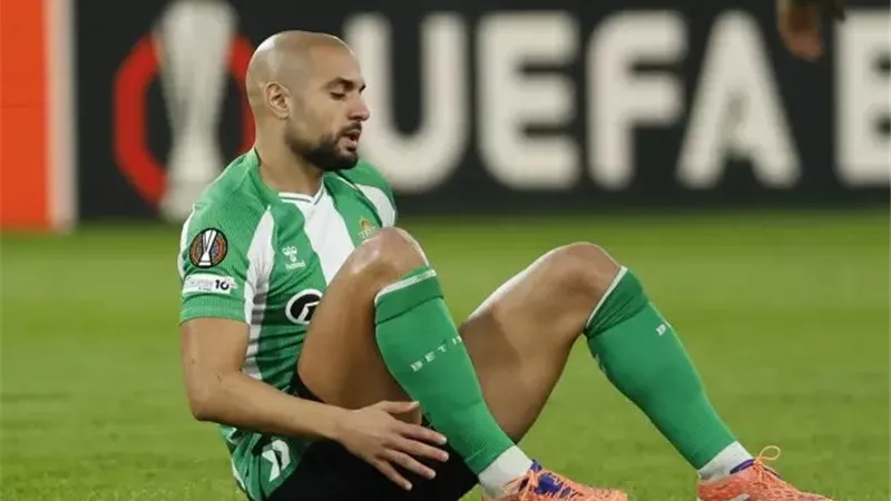 غرائب الدوري الأوروبي.. سفيان أمرابط يصيب زميله في ريال بيتيس.. وتغيير ثنائي