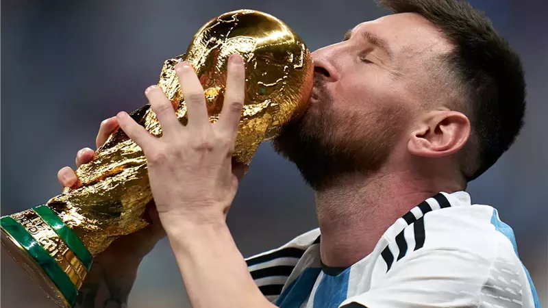 ميسي: كدت أمثل منتخب إسبانيا في بداياتي.. ومباراة المكسيك نقطة التحول في مونديال 2022