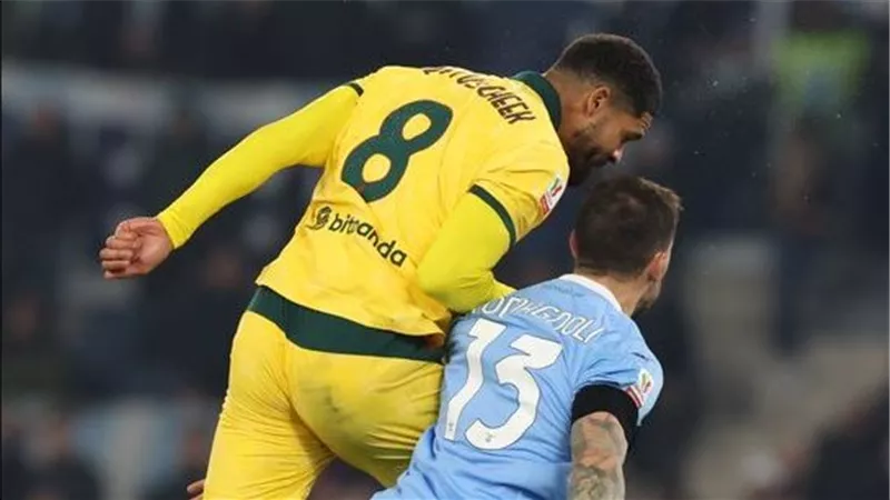 لاتسيو يطيح بميلان ويحجز مقعده في ربع نهائي كأس إيطاليا