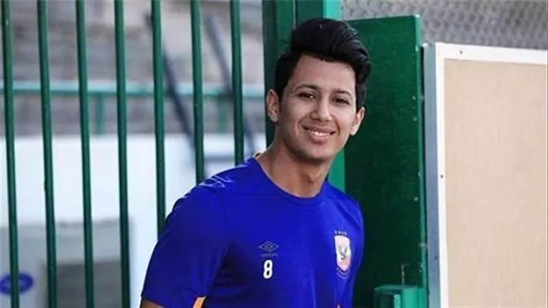 عمرو جمال يكشف الكواليس: مفاوضات الزمالك المرفوضة.. وأزمات القلعة البيضاء تهدد نجاح جون إدوارد