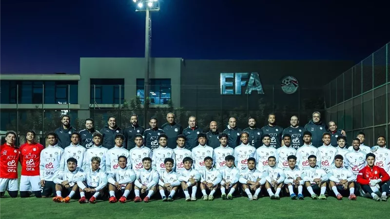 حسام حسن وإبراهيم حسن يزوران معسكر منتخب مصر 2007 بمركز المنتخبات الوطنية