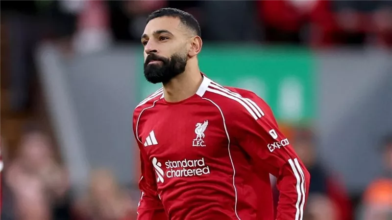 موقف محمد صلاح.. تشكيل المثالي لأفضل لاعبي العالم لعام 2025