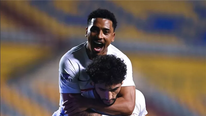 شوبير: الزمالك يسعى إلى إنشاء شركة كرة.. وهذه حقيقة المفاوضات مع مودي ناصر 