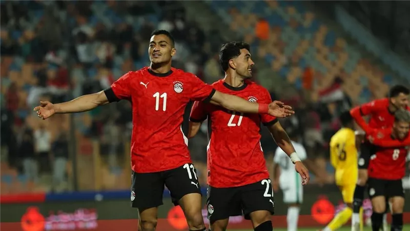 شوبير يفضح أسباب غياب الجماهير عن مباريات منتخب مصر الودية