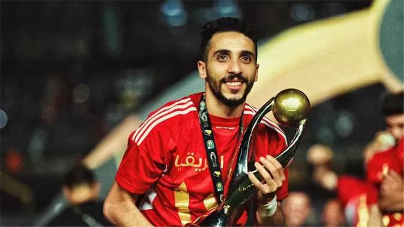 الإصابات تواصل مطاردة كريم فؤاد.. سجل طويل من الغيابات يهدد مسيرة لاعب الأهلي