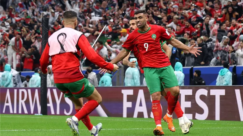 قائد المغرب السابق يحدد 3 منتخبات مرشحة بقوة للتتويج بكأس أمم إفريقيا