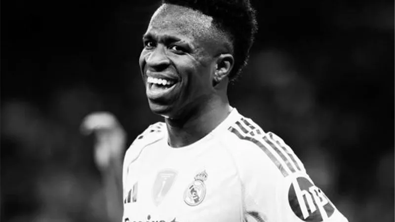 غير مرغوب فيه.. جماهير ريال مدريد تطالب برحيل فينيسيوس جونيورز