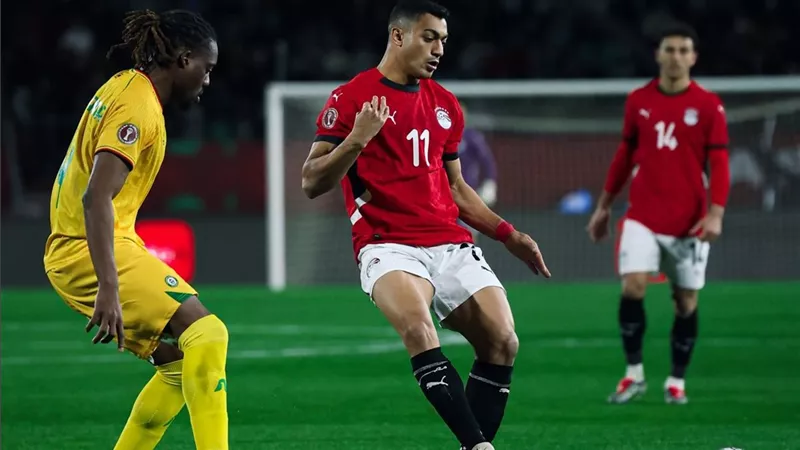 طبيب منتخب مصر يوضح موقف مصطفى محمد ومحمد حمدي بعد مباراة زيمبابوي