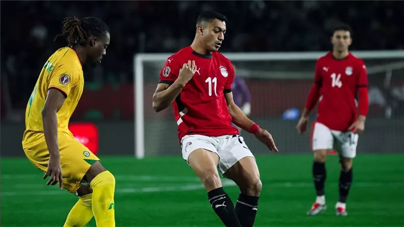 حسام حسن يحسم مفاجآت تشكيل مصر أمام جنوب إفريقيا بكأس الأمم 2025