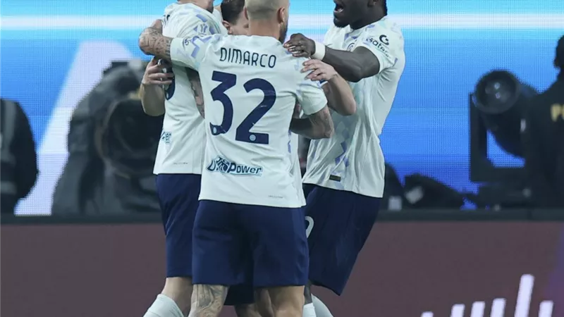 التعادل الإيجابي يحسم مواجهة إنتر ميلان ونابولي في قمة الدوري الإيطالي
