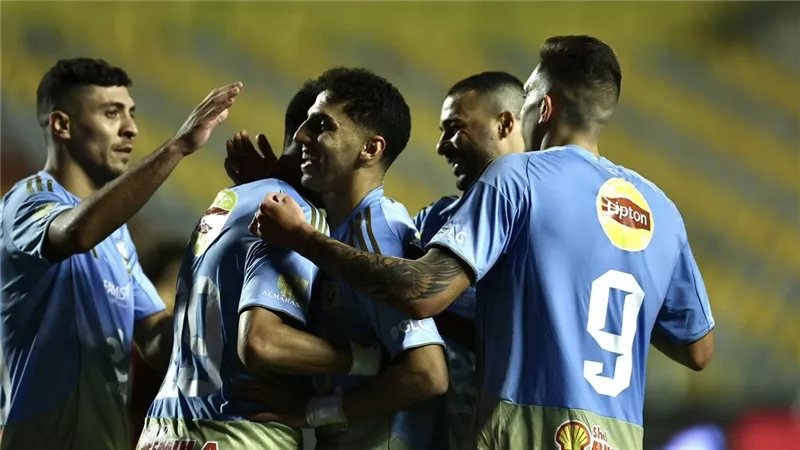 الأهلي ينتصر على سيراميكا كليوباترا في موقعة كأس عاصمة مصر.. فيديو