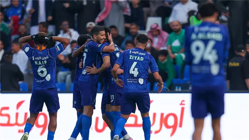 جوميز يقلب الطاولة على الأهلي ويلحق به أول خسارة في الدوري السعودي