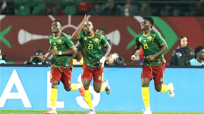 الكاميرون يفوز على موزمبيق بثنائية ويواجه جنوب أفريقيا بثمن نهائي أمم أفريقيا