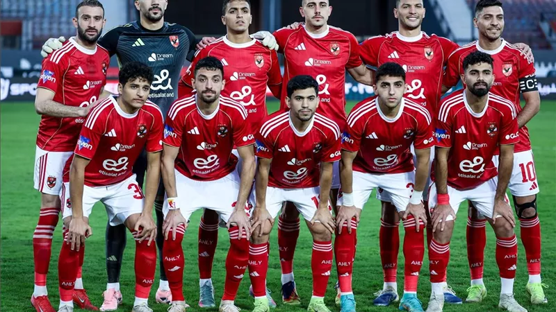 الأهلي يوافق على إعارة لاعب الفريق إلي سيراميكا كليوباترا 