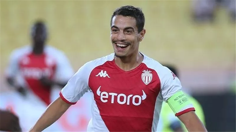الوداد المغربي يقترب من ضم مهاجم موناكو السابق وهداف الدوري الفرنسي 