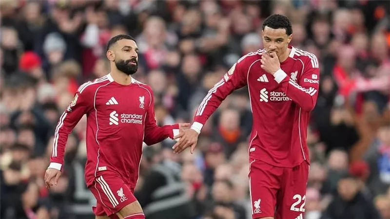 سلوت يعلن تشكيل ليفربول لمواجهة ليدز يونايتد في الدوري الإنجليزي