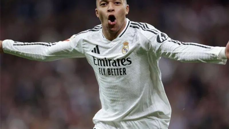هدفان يفصلان كيليان مبابي عن تحطيم رقم كريستيانو رونالدو التاريخي مع ريال مدريد