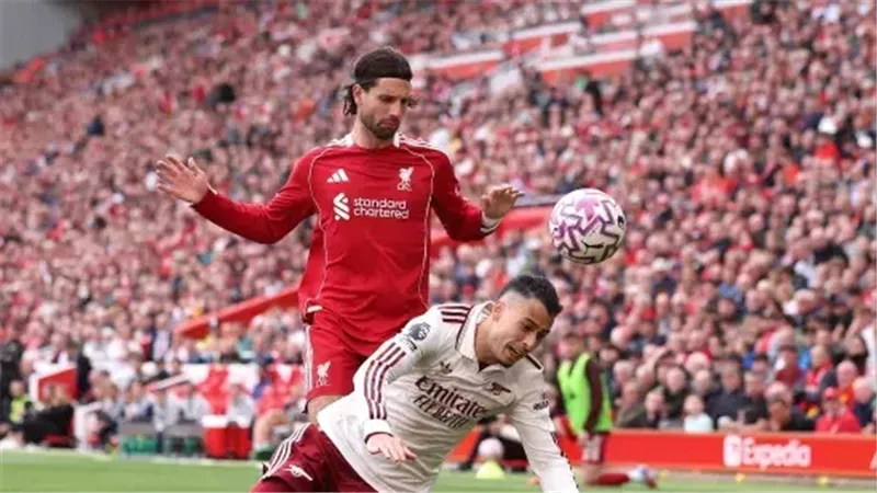 موعد مباراة أرسنال وليفربول في الدوري الإنجليزي والقنوات الناقلة