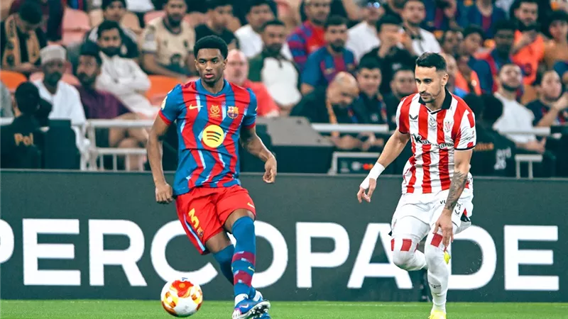 برشلونة يحقق فوزا صعبا على سلافيا براج 4-2 في دوري أبطال أوروبا