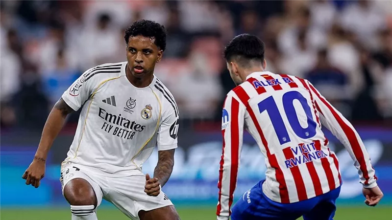 ريال مدريد يفوز على أتليتكو 2-1 فى نصف نهائى كأس السوبر الإسبانى