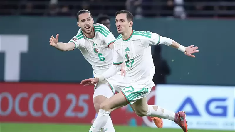 الاتحاد الجزائري يشكو حكم مباراته مع نيجيريا ويحسم مصير الجهاز الفني
