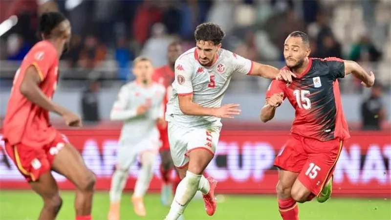 شوبير يكشف السر.. استبعاد بن رمضان من منتخب تونس لا علاقة له بالأهلي