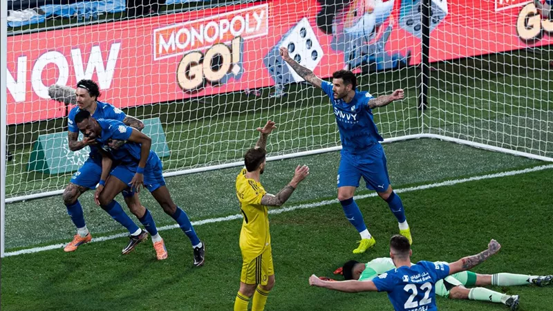 التعادل الإيجابي يحسم كلاسيكو الهلال والاتحاد في الدوري السعودي