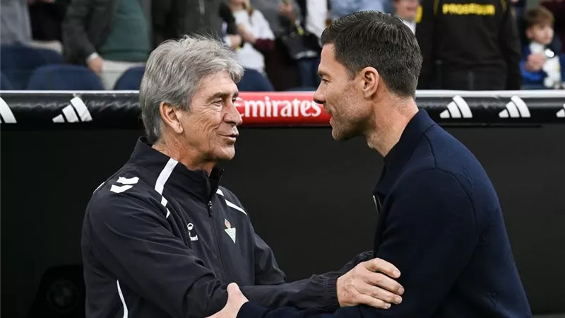بيليجريني يعلّق على رحيل تشابي ألونسو عن ريال مدريد: الحكم بعد أشهر قليلة غير عادل
