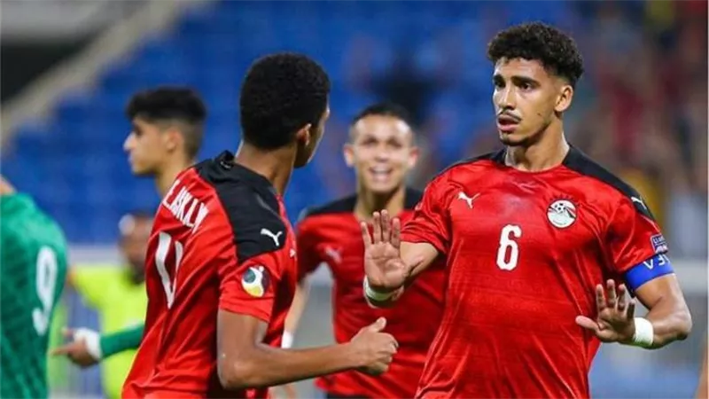 خاص| عبد الرحمن رشدان يفسخ تعاقده مع الأهلي ويترقب الاحتراف الأوروبي