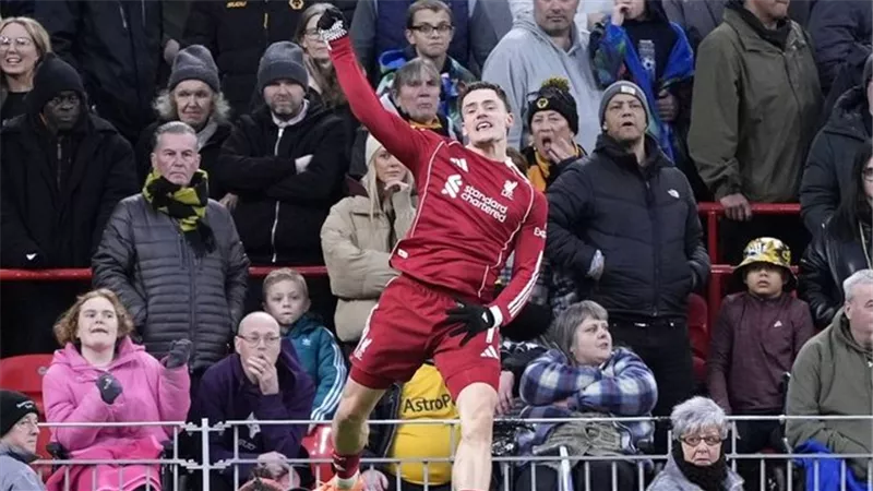 أهداف مباراة ليفربول وبيرنلي في الدوري الإنجليزي (فيديو)