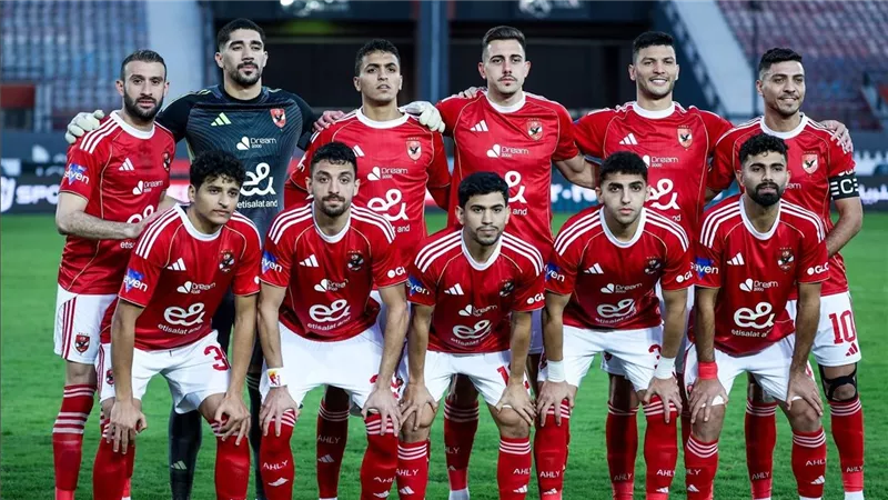 ماذا يقول تاريخ مواجهات مباراة الأهلي ويانج أفريكانز قبل صدام الجمعة؟