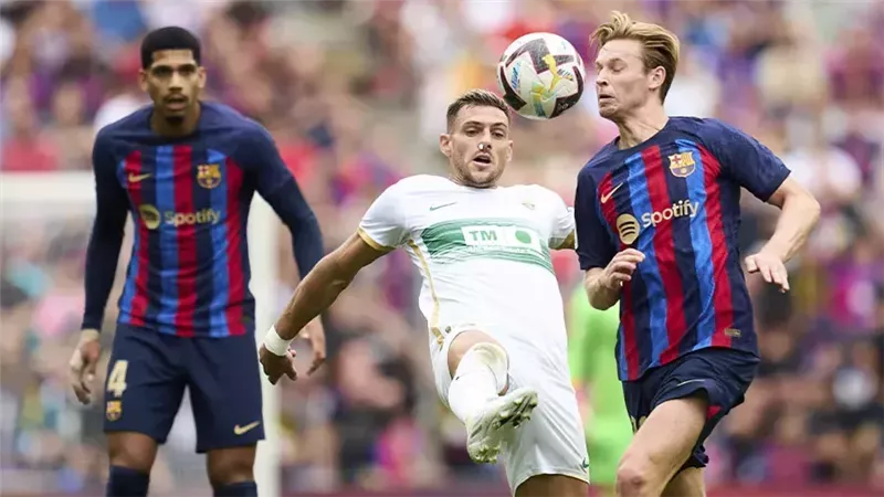 موعد مباراة برشلونة وإلتشي في الدوري الإسباني 2026 والقنوات الناقلة