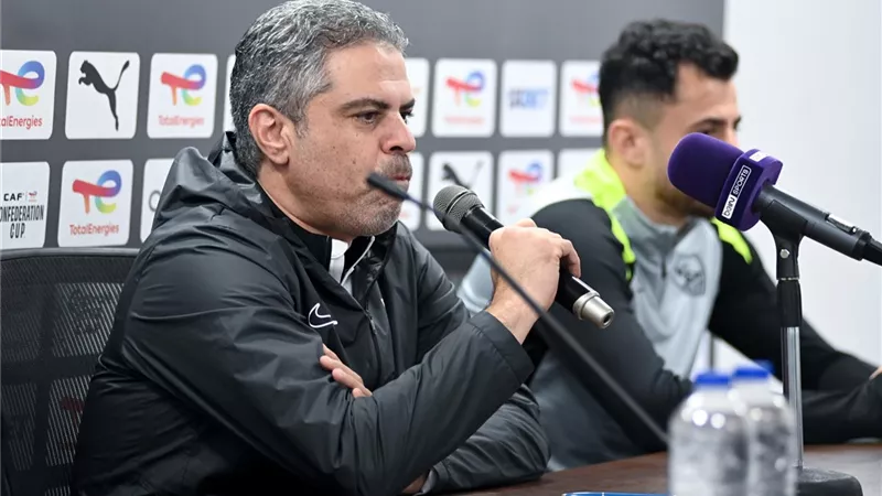 معتمد جمال: الزمالك يملك الدوافع لتحقيق الفوز على المصري.. وهذا موقف عواد وعمر جابر 
