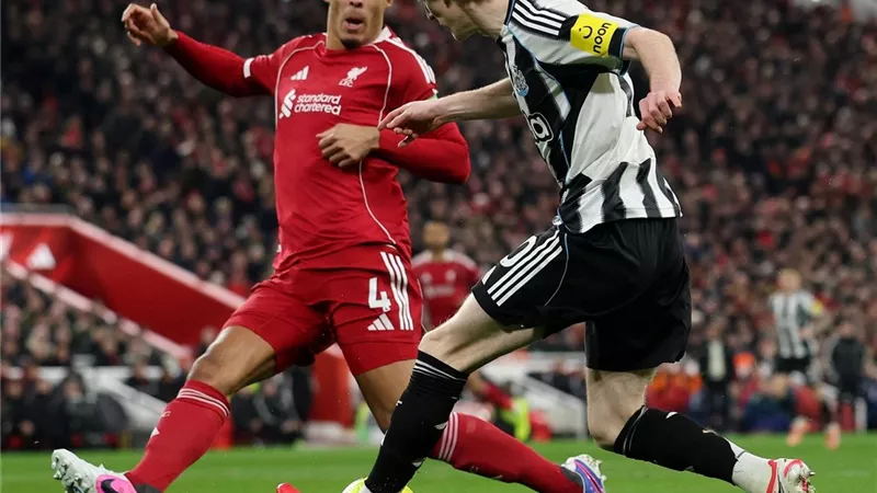 أهـداف مباراة ليفربول ضد نيوكاسل في الدوري الإنجليزي “فيديو”
