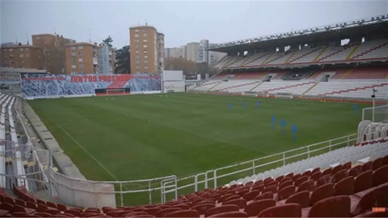 تعرف على سبب تأجيل مباراة رايو فاليكانو وريال أوفييدو في الدوري الإسباني