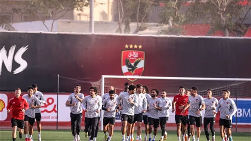الأهلي يختتم تدريباته لمواجهة الإسماعيلي في الدوري الممتاز.. موقف زيزو و تريزيجيه