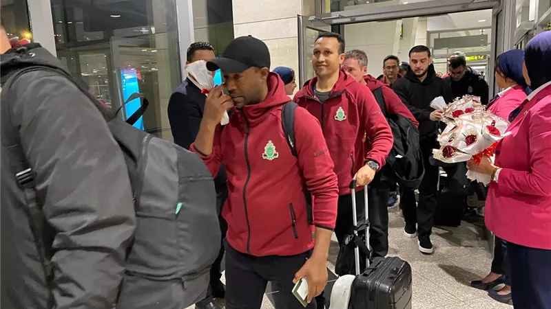 بعثة الجيش الملكي المغربي تصل القاهرة استعدادا لمواجهة الأهلي بدوري أبطال إفريقيا