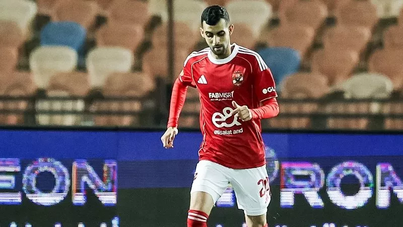 هل يستحق بلعمري التواجد مع المغرب بكأس العالم؟.. أرقام ظهير الأهلي تجيب