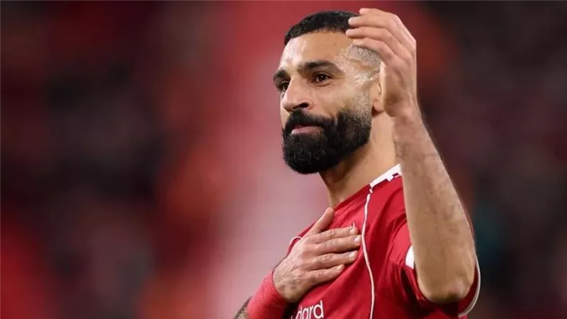 أيقونة العرب.. صحف العالم تتغنى بمحمد صلاح بعد إعلان رحيله عن ليفربول 